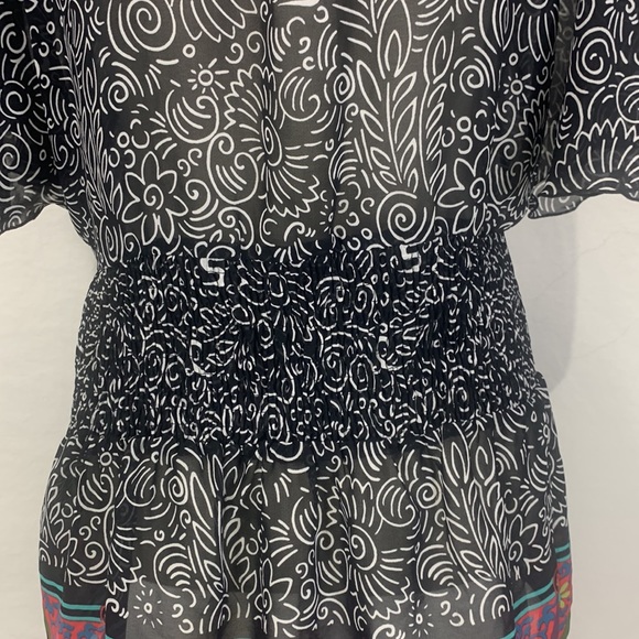 Bisou Bisou Sheer Black Floral Print V-Neck Peplum Top Size Large - Picture 9 of 13